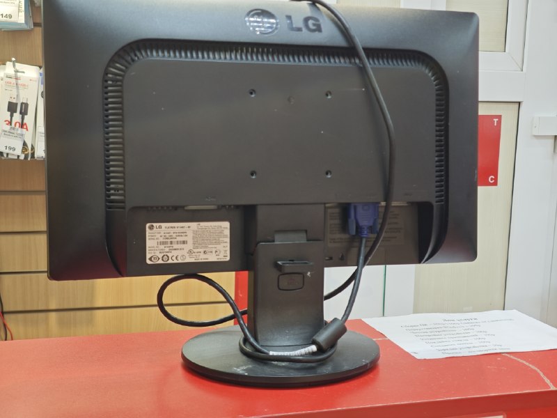 Монитор LG Flatron W1946SN