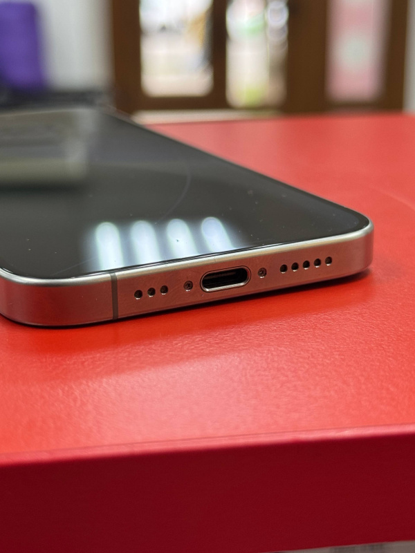 Мобильный телефон Apple iPhone 15 Pro