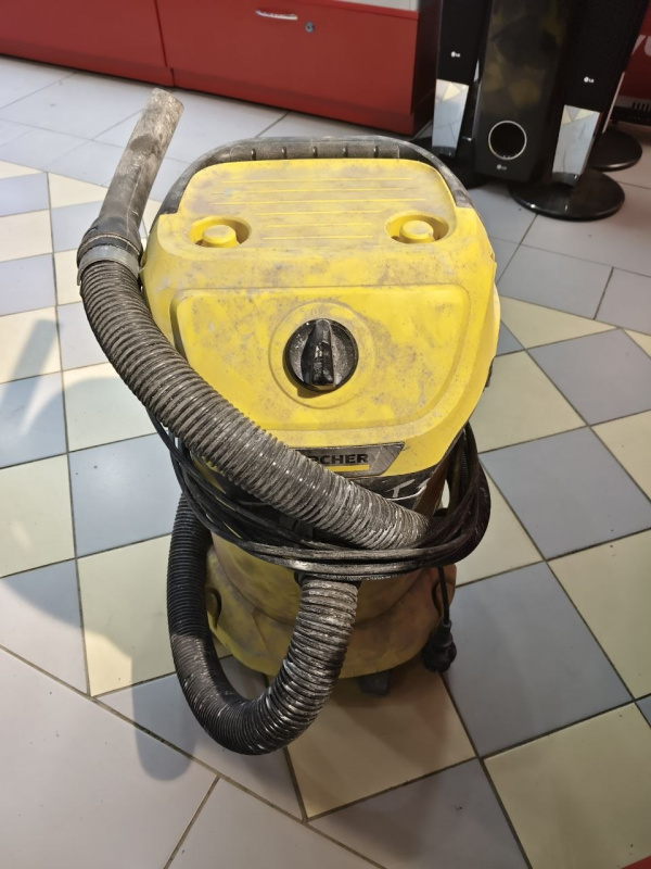 Пылесос Karcher WD3