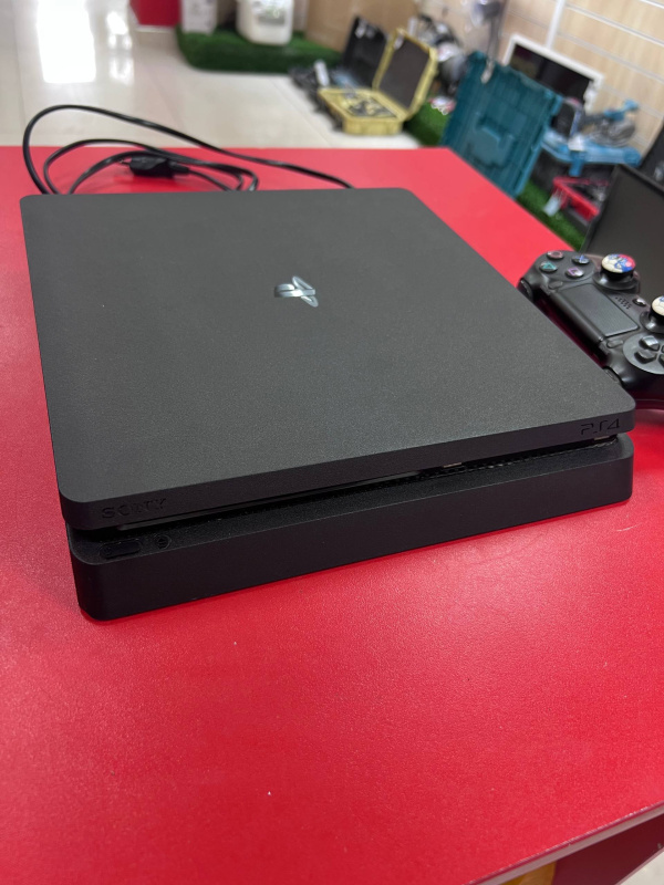 Игровая приставка Sony Play Station 4 Slim