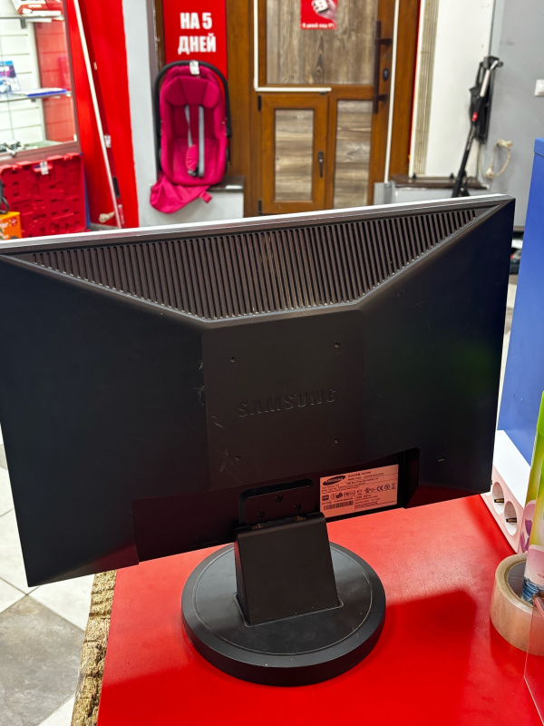 Монитор Samsung SyncMaster 2223NW