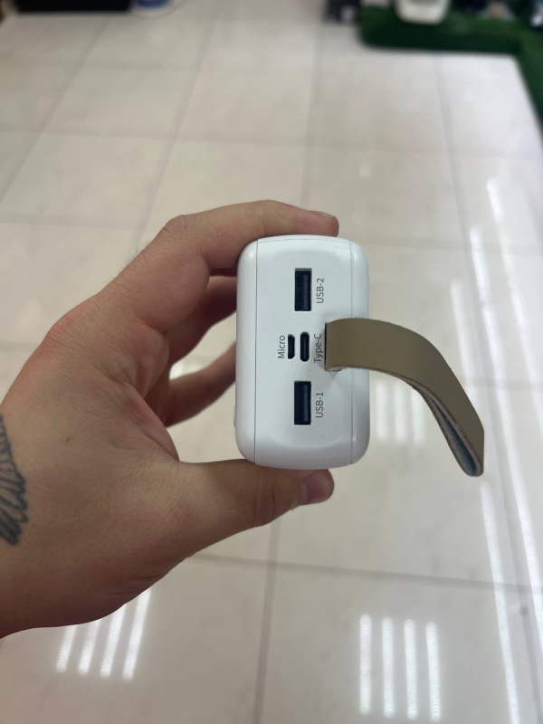 Внешний аккумулятор Maimi 30.000