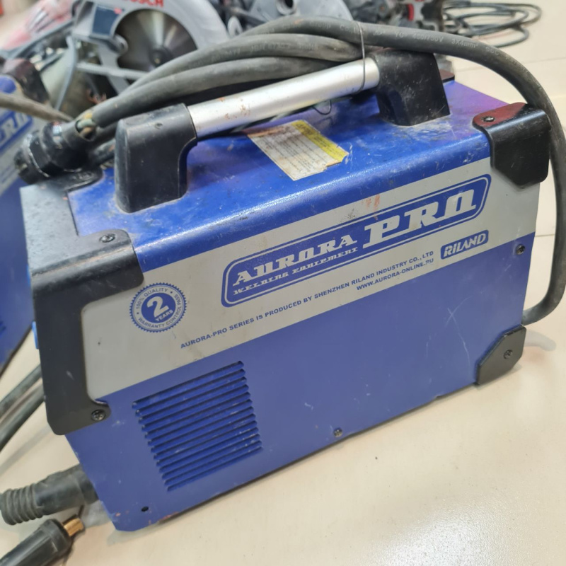 Сварочный аппарат - инвертор ММА Aurora Inter 200 Tube