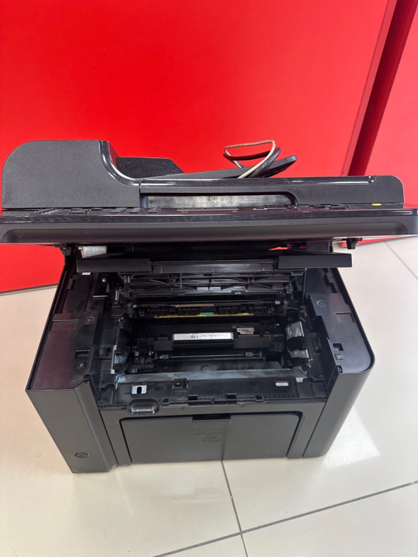 Принтер HP  CE538A