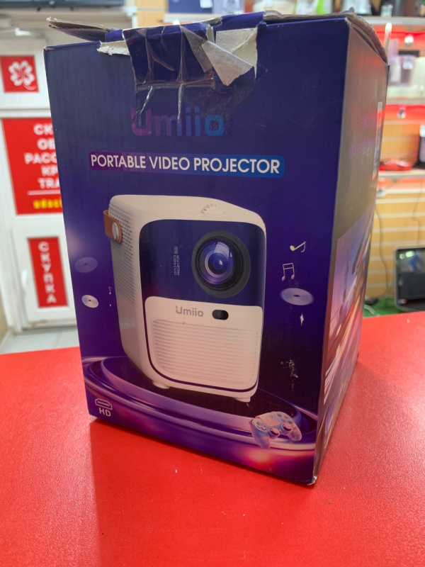 Проектор  umio