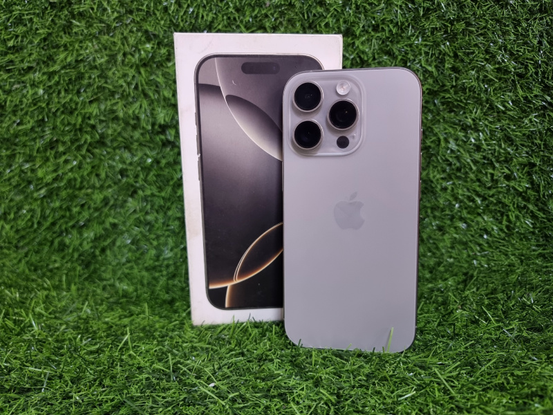 Мобильный телефон Apple iPhone 16 Pro
