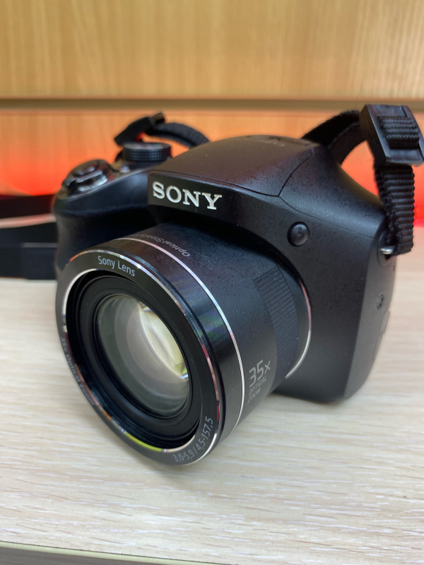 Фотоаппарат Sony dsc-h300