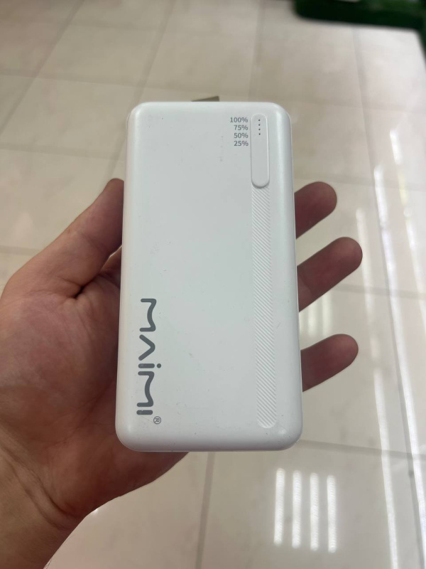 Внешний аккумулятор Maimi 30.000