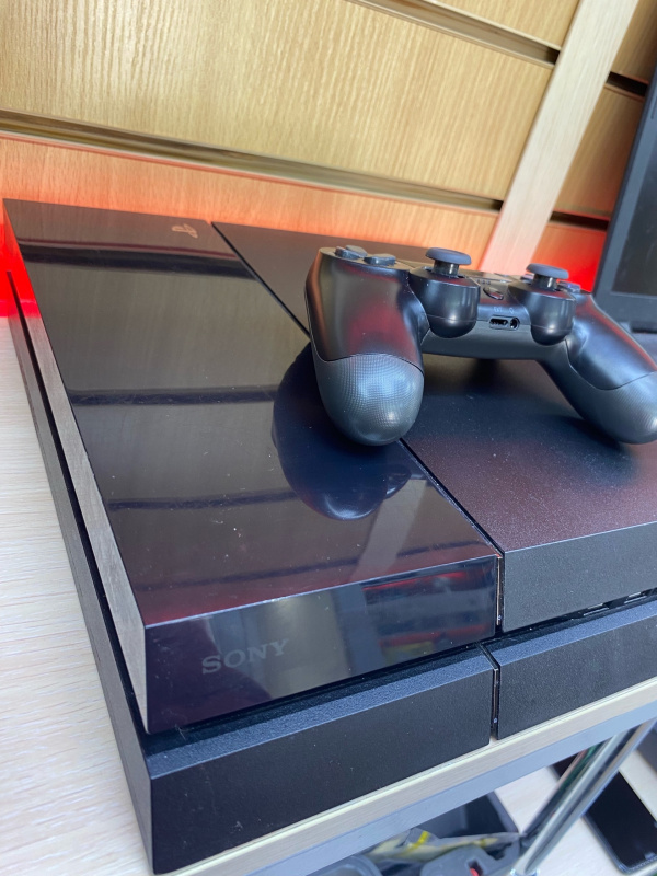 Игровая приставка PlayStation 4 fat 500gb