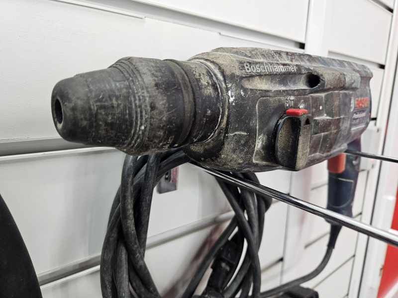 Перфоратор Bosch 1