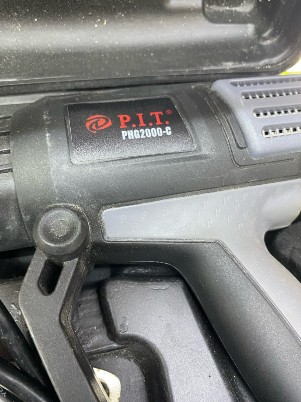Строительный фен P.I.T. PHG2000