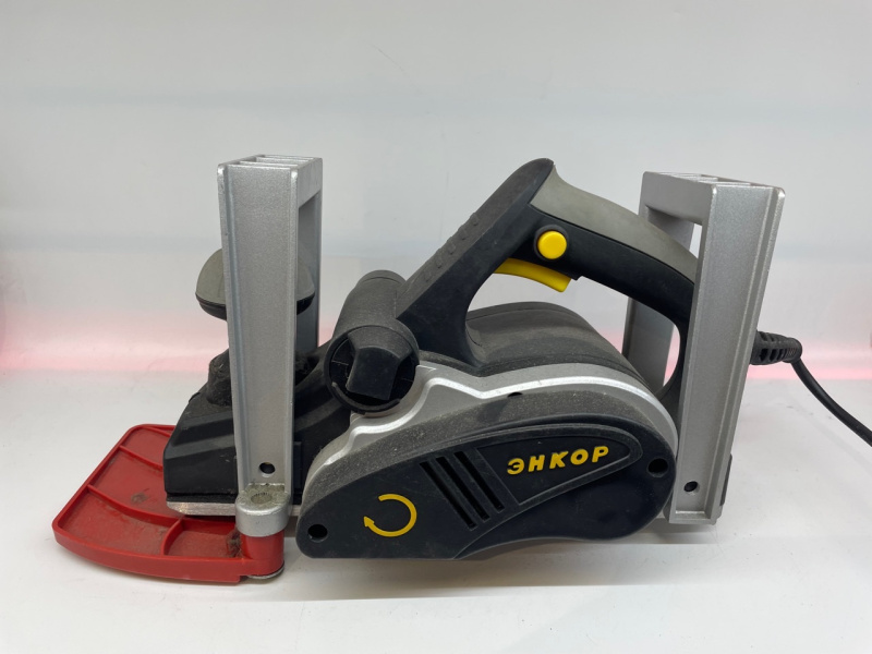 Электрорубанок Энкор РЭ-780/82
