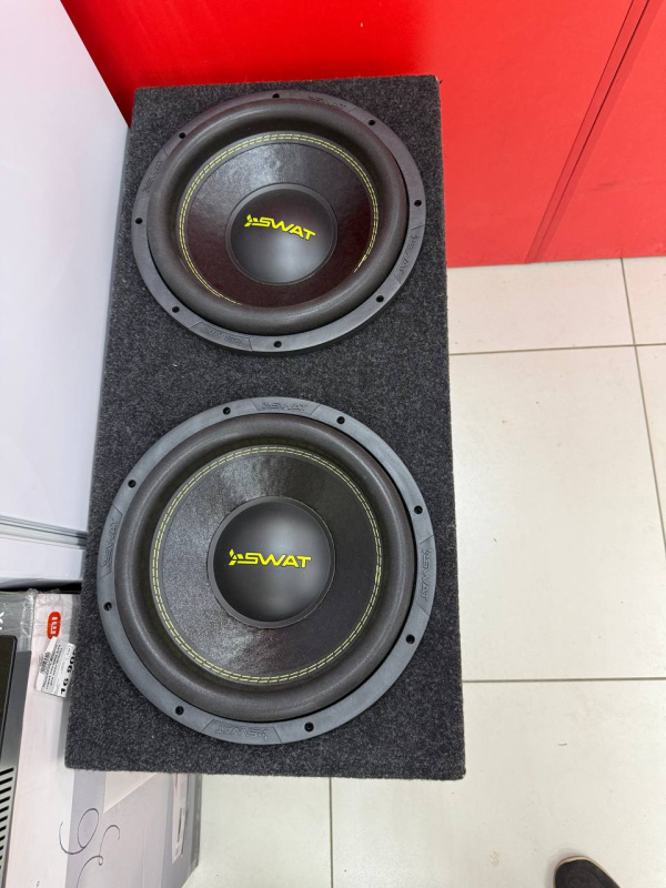Авто сабвуфер Swat GLK-12d1