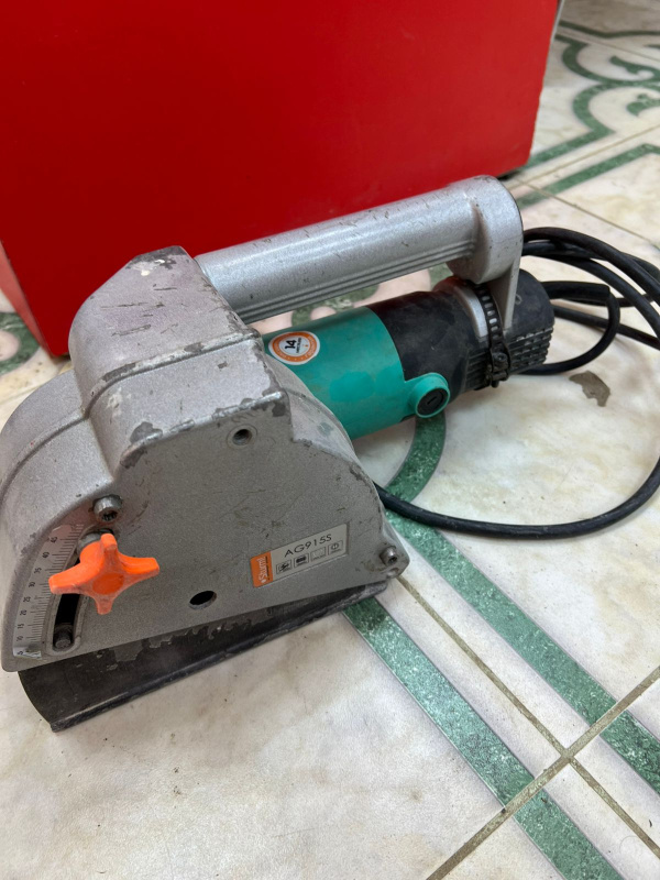 Штроборез Sturm! AG915S