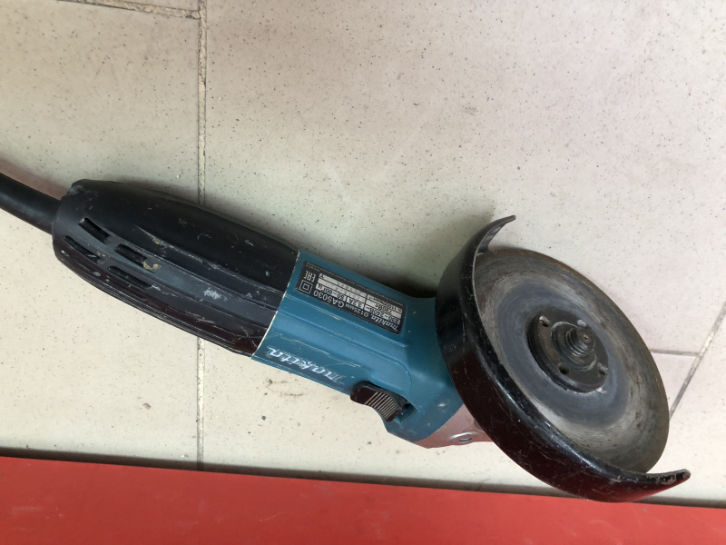 Болгарка Makita GA5030R