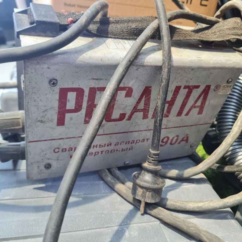 Сварочный аппарат - инвертор ММА Ресанта САИ 190