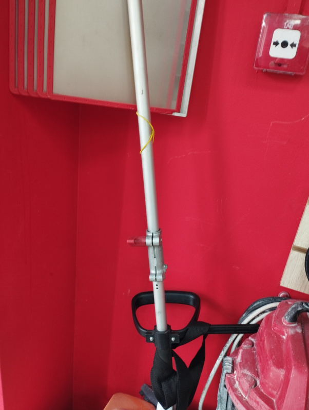 Электротриммер Sterwins 1200